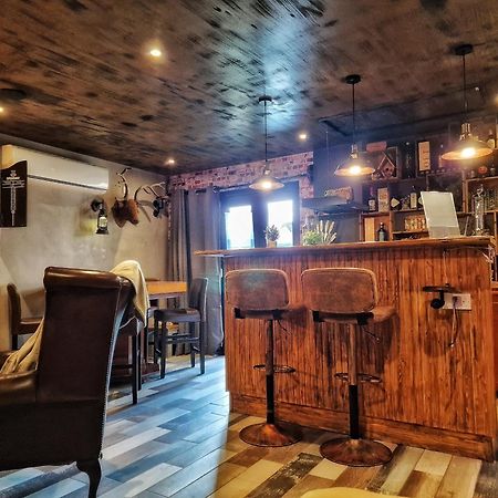 The Pub - Unique & Authentic Experience - Free Parking!, 5 Minutes From Airbus And The Mall Cribbs Bristol Dış mekan fotoğraf